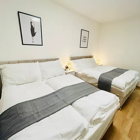 Apartmán New Luxury At Andel Metro Station Praha