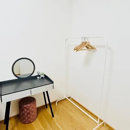 Apartmán New Luxury At Andel Metro Station
